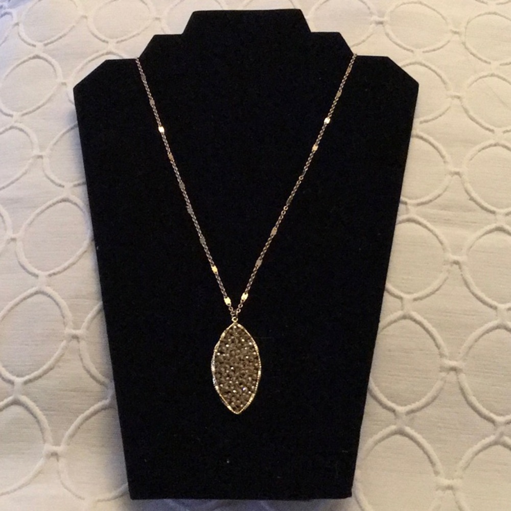 Sparkling statement necklace! NWOT